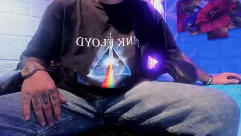 Axell Cross2 online show from 10.08.25