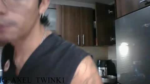 Axel  online show from 10.07.25