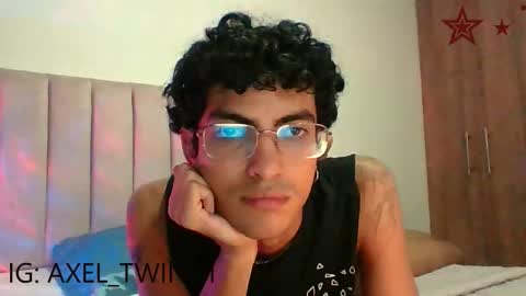 Axel  online show from 11.19.25