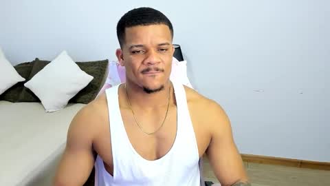 Snapshot of axelldasilva chatting on 09.20.25 AXEL DA SILVA online show from 09.20.25