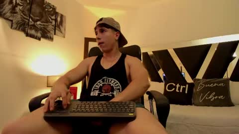axelmartinezz online show from 07.26.26