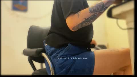 Snapshot of axelpadilla98 chatting on 10.22.25 deliciosodemente online show from 10.22.25