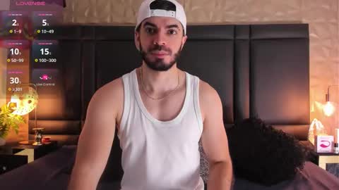 Axel Thompsom online show from 10.13.25