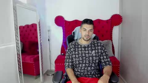 Axel online show from 07.04.26