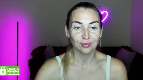 Jully online show from 10.15.25