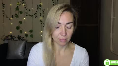 Jully online show from 11.14.25