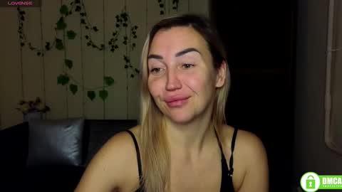 Snapshot of ay_kiss_jully chatting on 01.13.26 Jully online show from 01.13.26