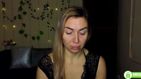 Snapshot of ay_kiss_jully chatting on 01.14.26 Jully online show from 01.14.26