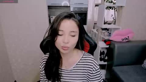 Aya Moon online show from 10.01.25