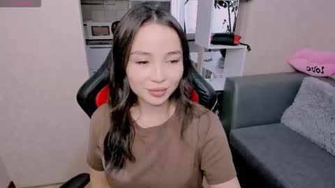 Aya Moon online show from 10.08.25