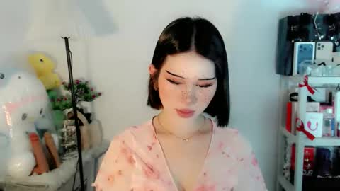 AYAHOSHILOVESYOU online show from 02.15.26