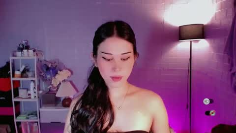 AYAHOSHILOVESYOU online show from 04.05.26