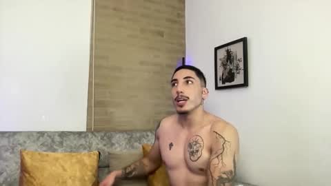 Snapshot of aydan_stiven9 chatting on 11.22.25 AYDAN STIVEN OF AYDANSTIVEN online show from 11.22.25