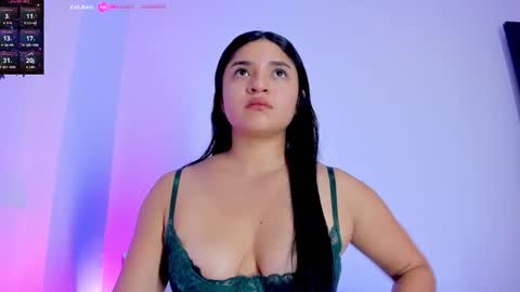 Snapshot of ayheleen_sexygirl3 chatting on 11.23.25 Mariana online show from 11.23.25