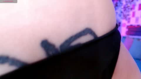 Snapshot of ayla_hill chatting on 11.11.25 Ayla hill online show from 11.11.25