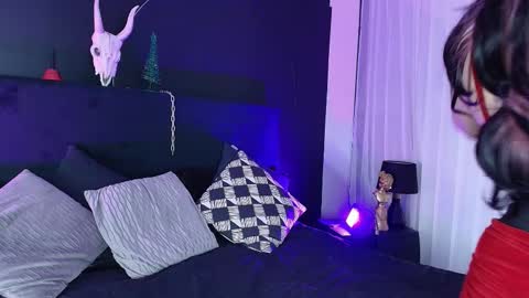 Aylen online show from 11.04.25