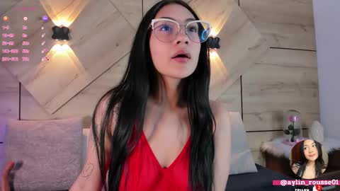 Snapshot of aylin_rousse chatting on 10.27.25 ayllin online show from 10.27.25