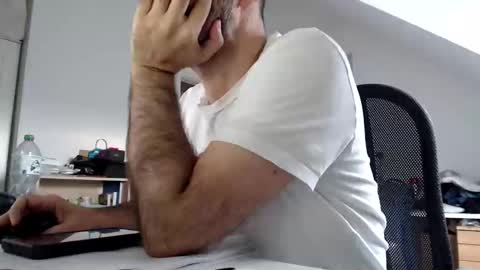 Snapshot of aylinniyerim chatting on 11.26.25 aylinniyerim online show from 11.26.25