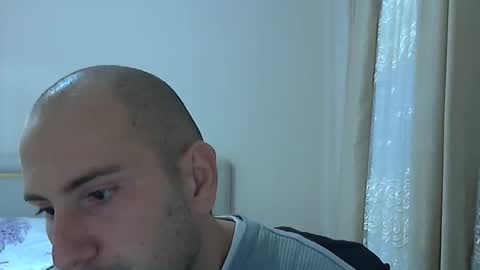 Snapshot of aymax95 chatting on 10.30.25 AYBOY online show from 10.30.25