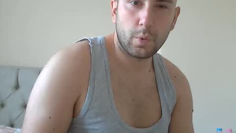 Snapshot of aymax95 chatting on 12.03.25 AYBOY online show from 12.03.25