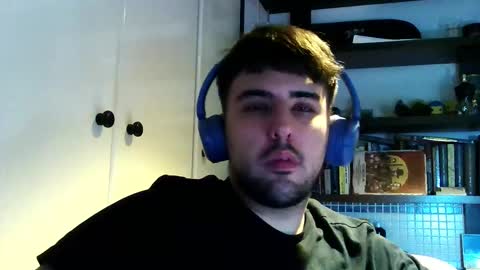 Snapshot of aymimadrdelbich0 chatting on 11.01.25 ApoloArt online show from 11.01.25