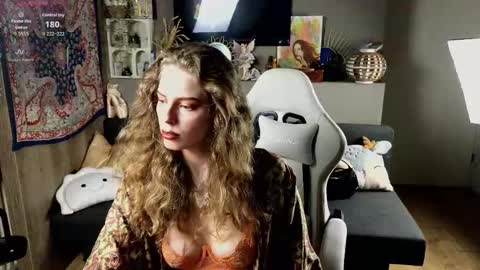 Snapshot of ayreenmoore chatting on 09.22.25 Ayreen Moore online show from 09.22.25