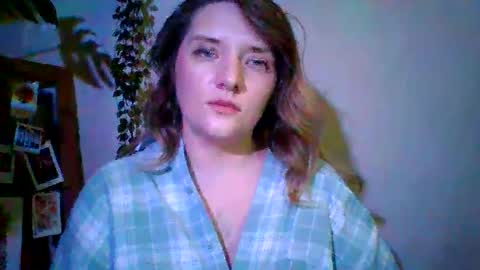 Snapshot of ayrix chatting on 09.11.25 ayrix online show from 09.11.25