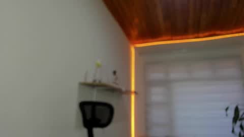 Snapshot of aysha_winxx chatting on 10.22.25 aysha_winxx online show from 10.22.25