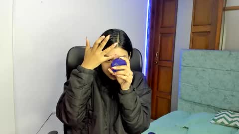 Snapshot of aysha_winxx chatting on 11.28.25 aysha_winxx online show from 11.28.25