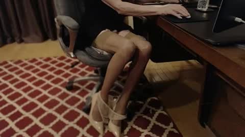 Snapshot of az_michelle4 chatting on 11.29.25 Michelle online show from 11.29.25