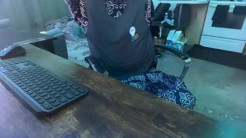 Snapshot of az_tall chatting on 01.14.26 Gem online show from 01.14.26