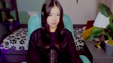 Snapshot of azaliya_haze chatting on 11.20.25 Azaliya online show from 11.20.25