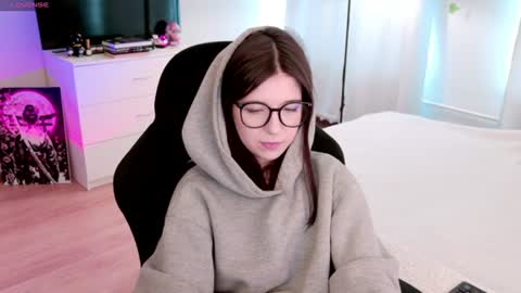 Snapshot of azaliya_haze chatting on 06.18.26 Azaliya online show from 06.18.26