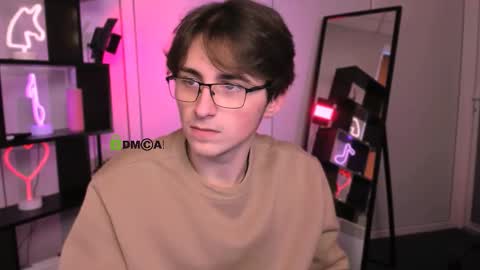 Snapshot of azen_rush chatting on 12.14.25 azen_rush online show from 12.14.25