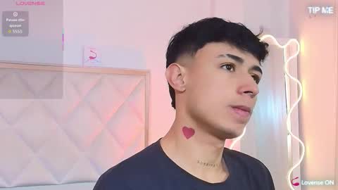 aziel_tay online show from 10.17.25