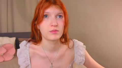 Snapshot of azoze1 chatting on 06.27.26 Zoe online show from 06.27.26