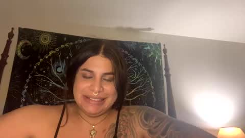 Snapshot of azrielgrey chatting on 02.20.25 Nasty Girl online show from 02.20.25
