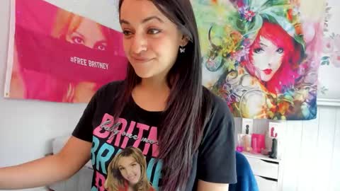 Azucena R online show from 11.10.25