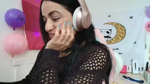 Azucena R online show from 05.11.26