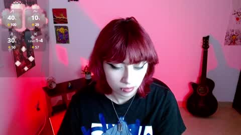 Snapshot of azumi_07 chatting on 01.11.25 Alisson online show from 01.11.25