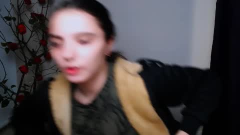 azumi_chan_ online show from 11.22.25