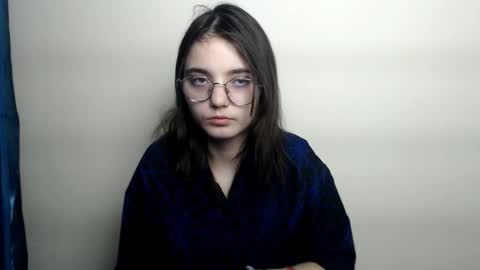 azumi_chan_ online show from 02.12.26