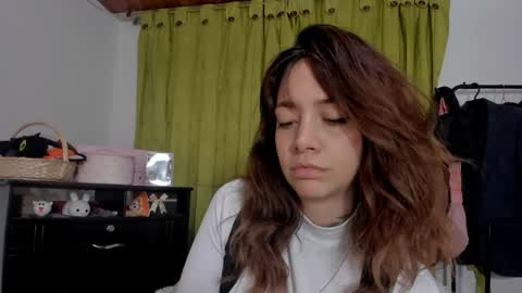 azumi saan online show from 04.05.26