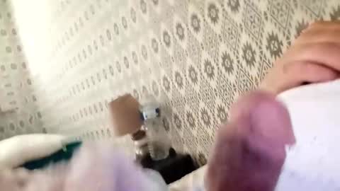 Snapshot of azze67 chatting on 10.30.25 azze67 online show from 10.30.25