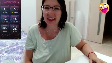 Snapshot of b_bonya_m chatting on 02.12.26 Bonya online show from 02.12.26