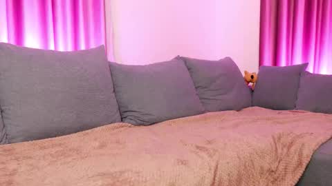 Alessia online show from 11.23.25