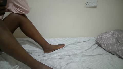 Snapshot of babby_sweethot chatting on 12.02.25 Shee online show from 12.02.25