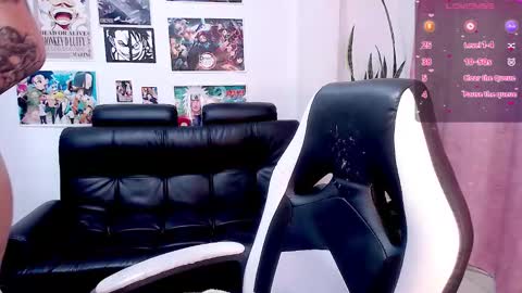 Snapshot of babe_blondie chatting on 12.19.24 TATIANA online show from 12.19.24