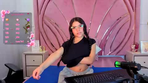 Snapshot of babe_vennus chatting on 05.02.26 Venus online show from 05.02.26
