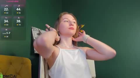 Snapshot of baby_annn chatting on 02.26.26 Ann online show from 02.26.26